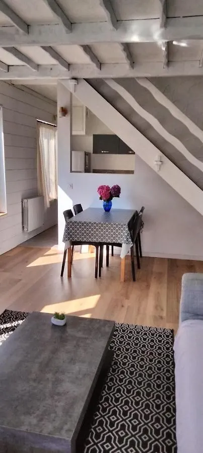Home Sweet Home Plerin 0*,  France